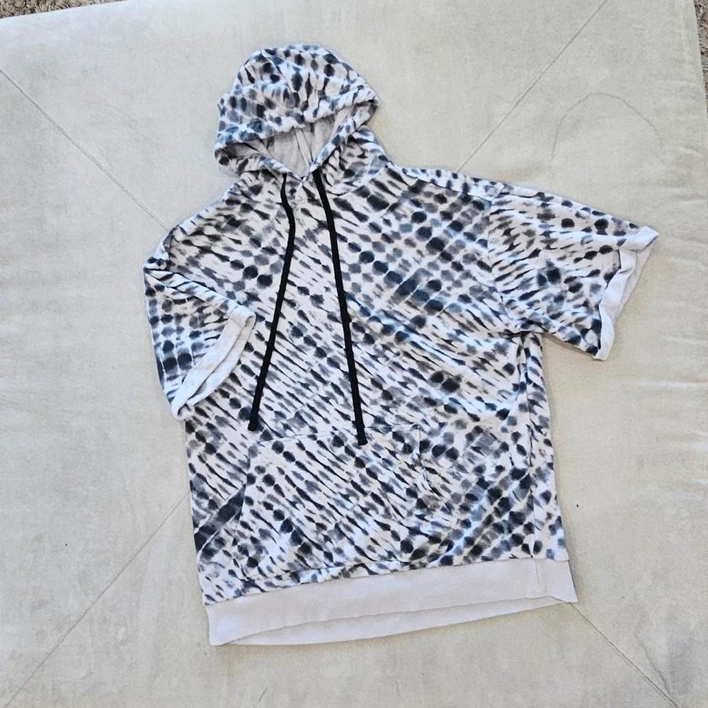 Hoodie - No Boundaries Men's Gray With Black Tie-Dye Thin Knit
